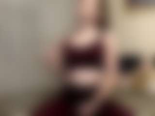 Live cam show with Elisabet - Green Eyes on Dolls Live