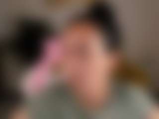 Live cam show with Oliviabagheera - Oil on livesuperchat.net