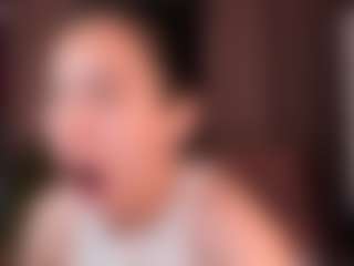 Live cam show with Oliviabagheera - Twerking on Cam Slut