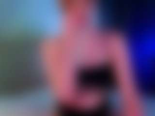 Live cam show with StacyWatts - Public Red Hair on AdultVida.com