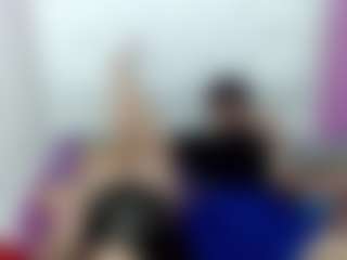 xcoupleplayxx's Live Sex Cam Show