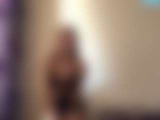 Live cam show with Kate Ng - Skinny on Camsoda
