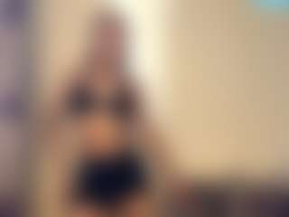 Live cam show with Kate Ng - Striptease on Uber Horny