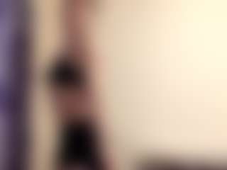Live cam show with Kate Ng - Green Eyes on CamClone