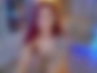 Live cam show with AnikaAA - Camel Toe on Milfs Live