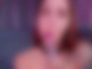Live cam show with AnikaAA - Red Hair on intimatelivegirls.com