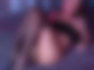 AnikaAA's Live Sex Cam Show