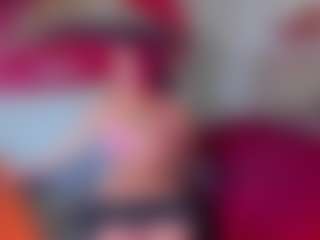 Live cam show with Briana-kimm - Petite Teen (18+) on https://playwithruby.com