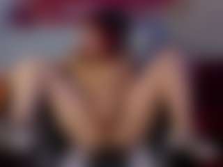 Live cam show with Briana-kimm - Black Petite on Camming Site