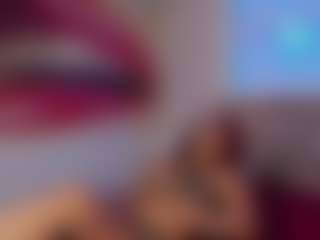 Live cam show with Briana-kimm - College on Gym Cam Girls