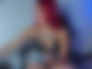 Spettacolo in cam dal vivo con Briana-kimm - Roll su Camsoda