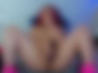 Live cam show with Briana-kimm - Ebony Petite on Camsoda