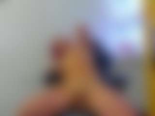 Live cam show with Briana-kimm - Red Hair HD on Camsoda