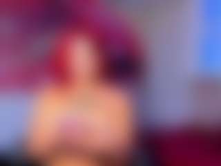Live cam show with Briana-kimm - Fingering on Camsoda