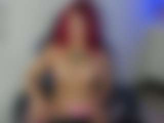 Live cam show with Briana-kimm - Ebony Petite on Camsoda