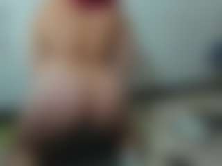 Live cam show with Briana-kimm - Strip on Camsoda