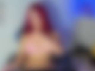 Live cam show with Briana-kimm - Skinny on Camsoda