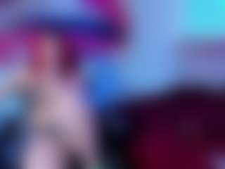 Live cam show with Briana-kimm - Petite on SmokeAndPoke