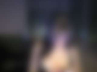 Live cam show with worshipcarrie - Thick on Milfs Live