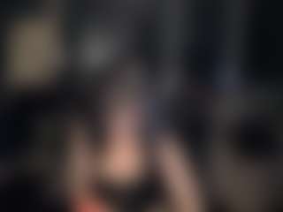 Live cam show with worshipcarrie - Thick on Mixed Magazine Live