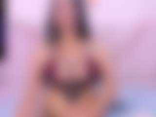 Live cam show with cloe-maisonn - Big Tits Small Tits on Chatstar