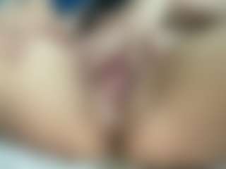 Live cam show with DonnaDeep - Flashing on Camsoda
