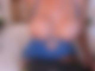 gaialewis's Live Sex Cam Show