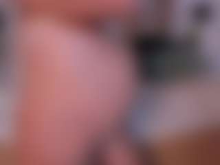 gaialewis MILF webcam performer live streaming