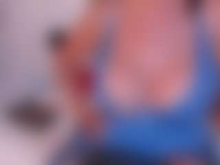 gaialewis's Live Sex Cam Show