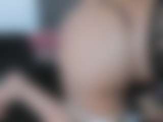 Performer in webcam MILF gaialewis in streaming live