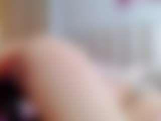 Live cam show with sweety-bunny - Oil on PervPlay.com