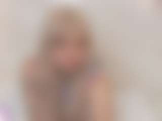 Live cam show with valkyrie-claire - Blue Eyes on Fling VIP Chat