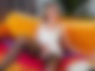 agathaGoddess MILF webcam performer live streaming