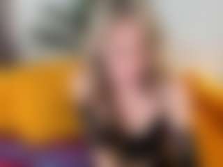 agathaGoddess MILF webcam performer live streaming