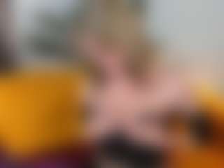 Live cam show with agathaGoddess - MILF on crypto-cams