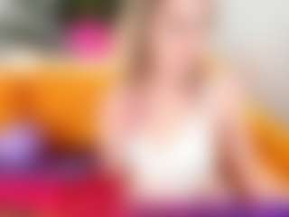 Live cam show with agathaGoddess - MILF on Camiplay Live