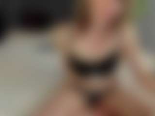 Live cam show with agathaGoddess - Bikini on camwithhim.com