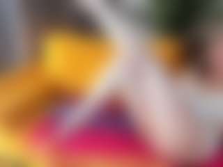 Live cam show with agathaGoddess - Skinny MILF on livesexfox.com