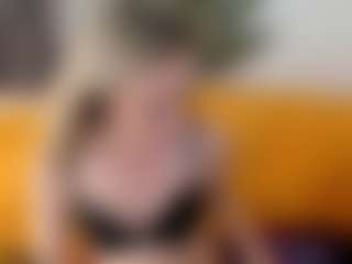 agathaGoddess MILF webcam performer live streaming