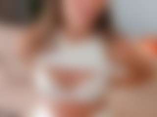 Live cam show with agathaGoddess - Fucking on Milfs Live