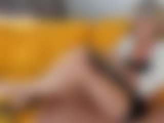 Live cam show with agathaGoddess - Dildo Or Vibrator MILF on TeamSkeetLive