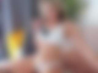 Live cam show with agathaGoddess - Skinny MILF on crypto-cams