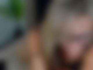 Live cam show with agathaGoddess - Dildo Or Vibrator MILF on Uber Horny