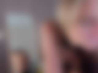 Live cam show with agathaGoddess - Striptease MILF on xblisslive.com