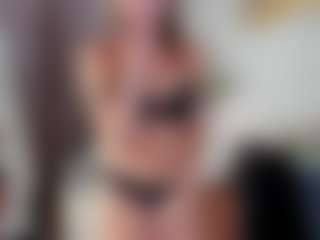 agathaGoddess MILF webcam performer live streaming