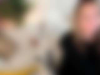 Live cam show with agathaGoddess - Skinny MILF on Dolls Live
