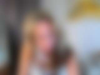 Live cam show with agathaGoddess - Flashing on alttransgirls
