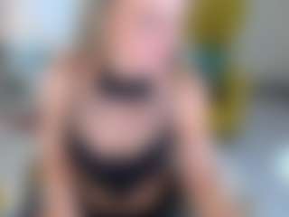 Live cam show with agathaGoddess - Green Eyes on Camsoda