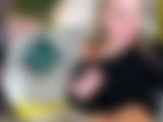 Live cam show with agathaGoddess - Gamer Mature on live.xbliss.ai