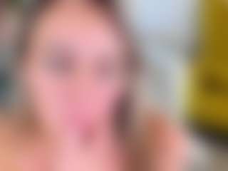 Live cam show with agathaGoddess - Mature MILF on TottyGirls